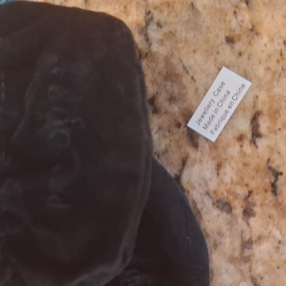 Black Velvet Drawstring Pouches-2pcs - Picture 2 of 2